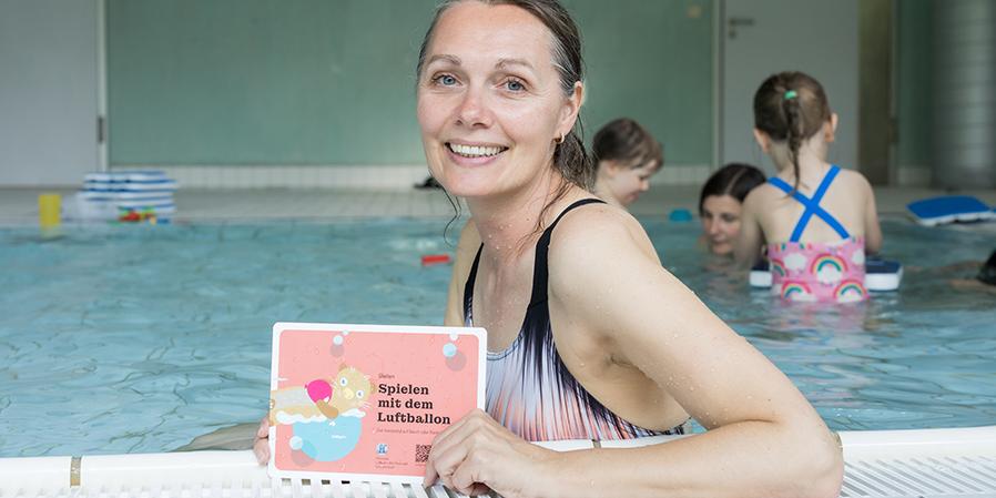 Monika Hörteis - "Spaß im Wasser"