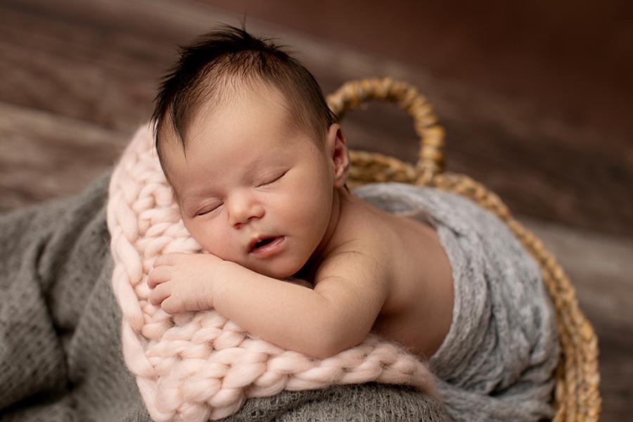 Martina Strauss - Neugeborenen Fotografie
